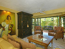 Loma del Mar A12 living room